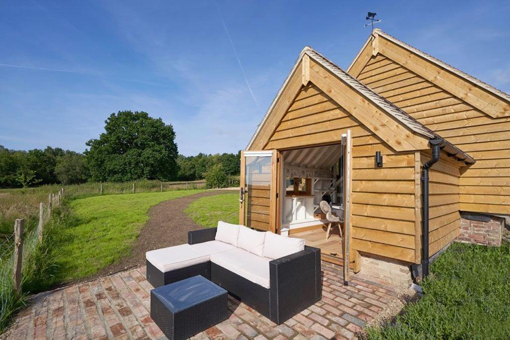 The Cowshed, Tunbridge Wells Villa Exteriör bild
